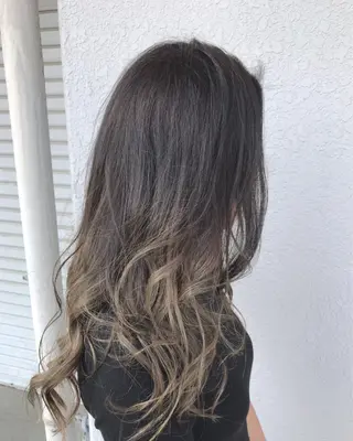 セミロング カラー レイヤーカット匠 イソザキノリユキのヘアスタイル