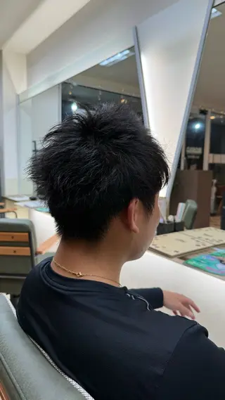 ショート メンズ CHROM所属・ハイトーン募集中 💜✝️荒川優輝のヘアスタイル