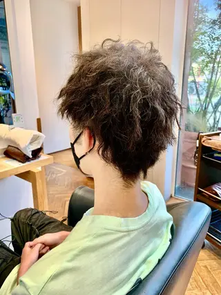 ショート パーマ メンズ 秋山知穂🧸縮毛矯正 ショート新越谷南越谷のヘアスタイル