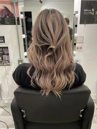 セミロング 椙本健太 シールエクステのヘアスタイル