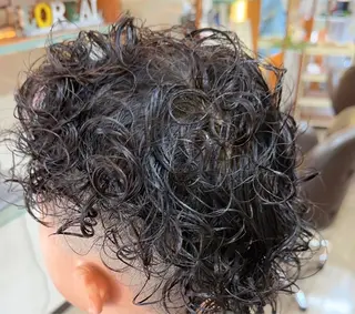 パーマ サボテン K・Kのヘアスタイル