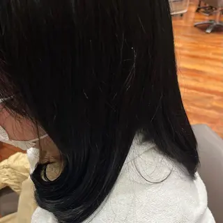 ミディアム パーマ 梅本 佳容子のヘアスタイル