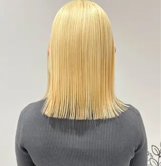 ミディアム カラー ハイトーン/ブリーチ 似合せカット/パーマのヘアスタイル