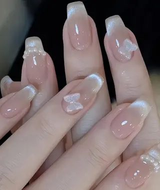 ネイル Queens 榊 まおのネイルデザイン