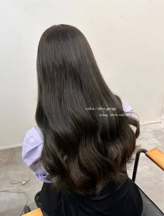ロング カラー natsu/梅田 /透明感/艶髪のヘアスタイル