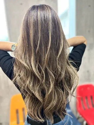 ロング yoshihara yuukiのヘアスタイル