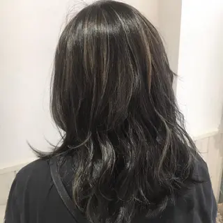 ロング カラー 宮内 真乃のヘアスタイル