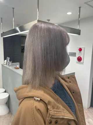 セミロング ♡似合わせハイトーン ♡maiのヘアスタイル
