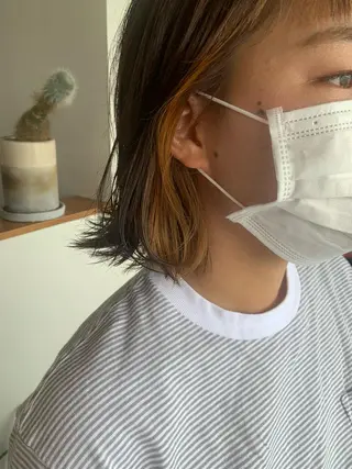 ミディアム カラー 甲斐 もあのヘアスタイル