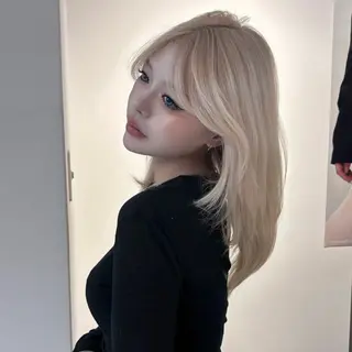 ミディアム 韓国ヘア💖Wカラー 💖透明感カラー💖のヘアスタイル