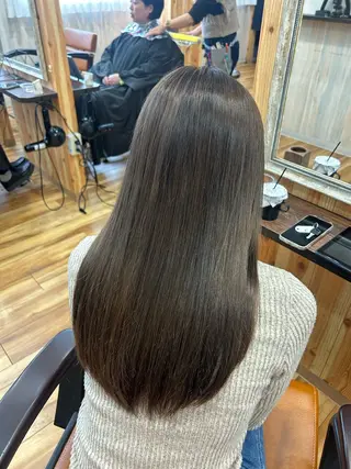 カラー 長岡 妃奈乃のヘアスタイル
