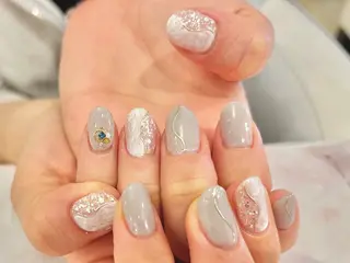 ネイル f'bloom  L’ecrinのネイルデザイン