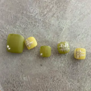 ネイル 名嘉眞 ゆかりのネイルデザイン