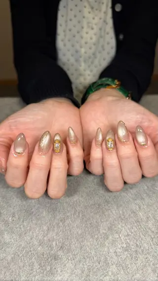 ネイル 𝐧𝐚𝐢𝐥 𝐌𝐢𝐖𝐢𝐢のネイルデザイン