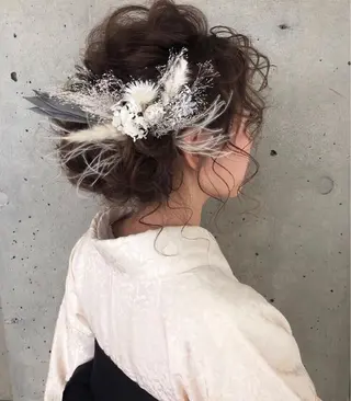 セミロング ヘアアレンジ ヘアメイク new meのヘアスタイル