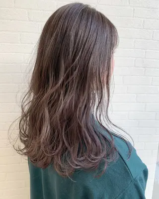 ロング カラー 立川 奈那子のヘアスタイル