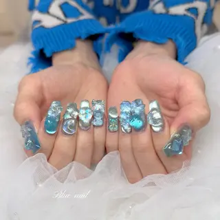 ネイル UnFLAIR 麻布十番店🧸NAOのネイルデザイン