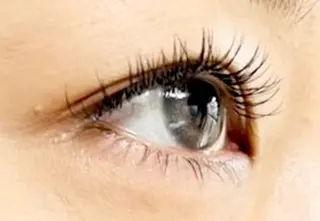 マツエク・マツパ LUNAUNA所属・LUNAUNA ルナウーナのマツエク・マツパデザイン