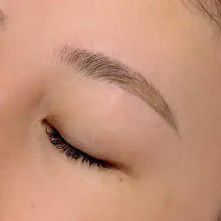 アイブロウ クロダ ワカハのマツエク・マツパデザイン