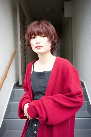 ショート カラー 岡田 祐樹のヘアスタイル