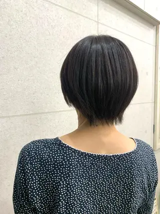 ショート レイヤー ハイトーン 暖色⭐︎KANAKOのヘアスタイル