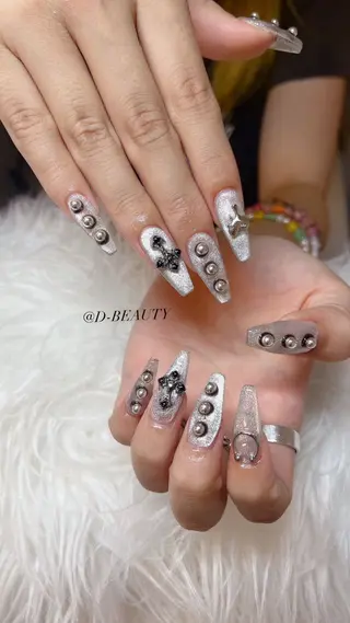 ネイル D-BEAUTY Nailsalonのネイルデザイン