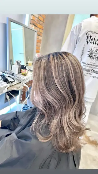 カラー 赤みゼロカラー 藤並純のヘアスタイル