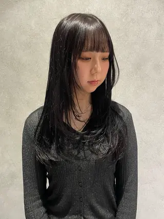ロング yumemiレイヤー ‎✴︎ 透明感カラーのヘアスタイル