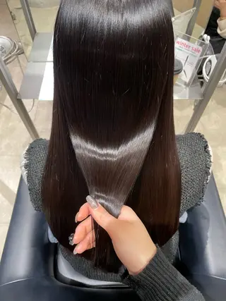 ロング 秋山 裕香のヘアスタイル