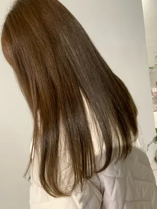 ロング カラー YOU ．のヘアスタイル