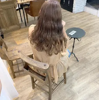 ロング 髪質改善サロン🫧 戎谷栞菜のヘアスタイル