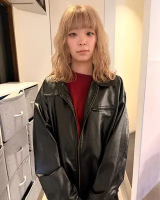 ミディアム カラー RAIMA ケアハイトーンのヘアスタイル