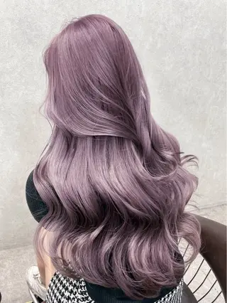 セミロング カラー Lond Le'a /ハイトーンカラーのヘアスタイル