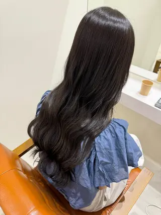 ロング カラー 岡村 玲奈のヘアスタイル