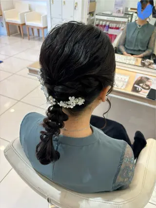 セミロング ヘアアレンジ 宮永 璃沙のヘアスタイル