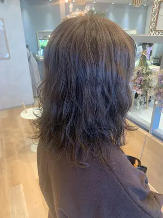 ミディアム カラー mu ku.のヘアスタイル