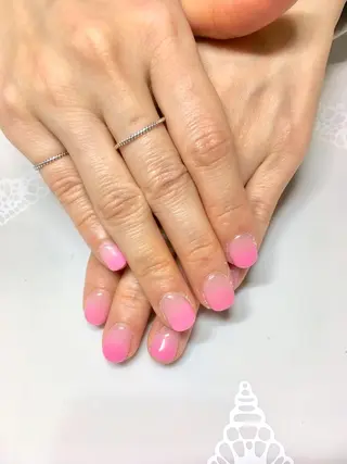 ネイル 新宿ネイルサロン ジェミディローサのネイルデザイン