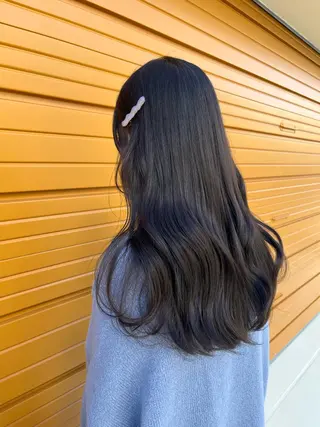 ミディアム カラー レイヤーカット/ 酸性ストレート梅田のヘアスタイル