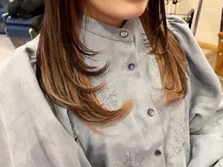 セミロング カラー 小島 七海のヘアスタイル
