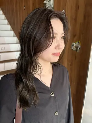 ロング カラー パーマ ヘアアレンジ 【暗め透明感カラー】 【インナー】小島良太のヘアスタイル