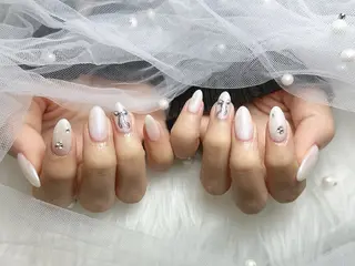 ネイル Eclat〔ｴｸﾗ〕 MOEKA𝜗𝜚*のネイルデザイン