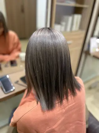 セミロング 土谷 楓のヘアスタイル