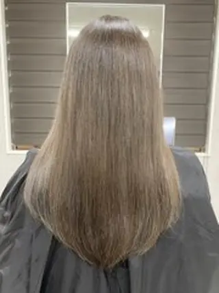 カラー Raviller所属・raviller 【ラヴィリエ】綾のヘアスタイル