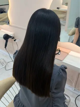 ロング yolo/ yuzukiのヘアスタイル