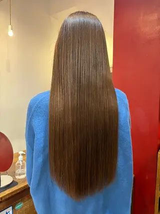 ロング イデカワ リナのヘアスタイル