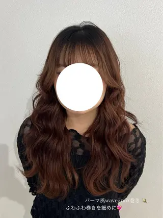 ロング Hitomi/ 練習モデル募集中のヘアスタイル