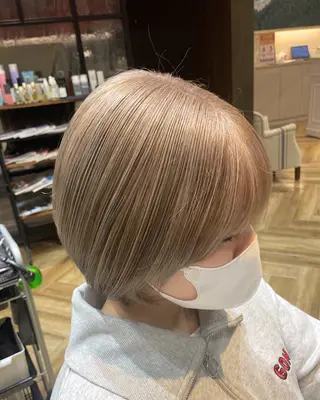カラー 《ショートモデル》 服部未夢のヘアスタイル