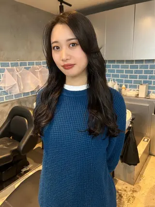 ロング カラー 似合わせカット✂︎ りょお🫧のヘアスタイル