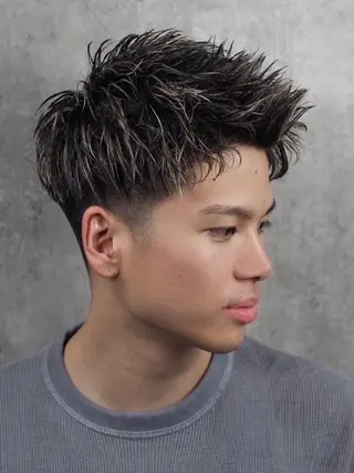 ミディアム カラー 妹尾 海利のヘアスタイル