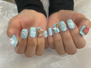 ネイル amiLe 🎀yuunaのネイルデザイン